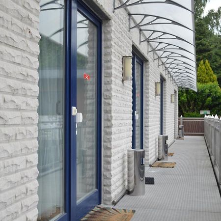 Hotel B8 Voerde Bagian luar foto